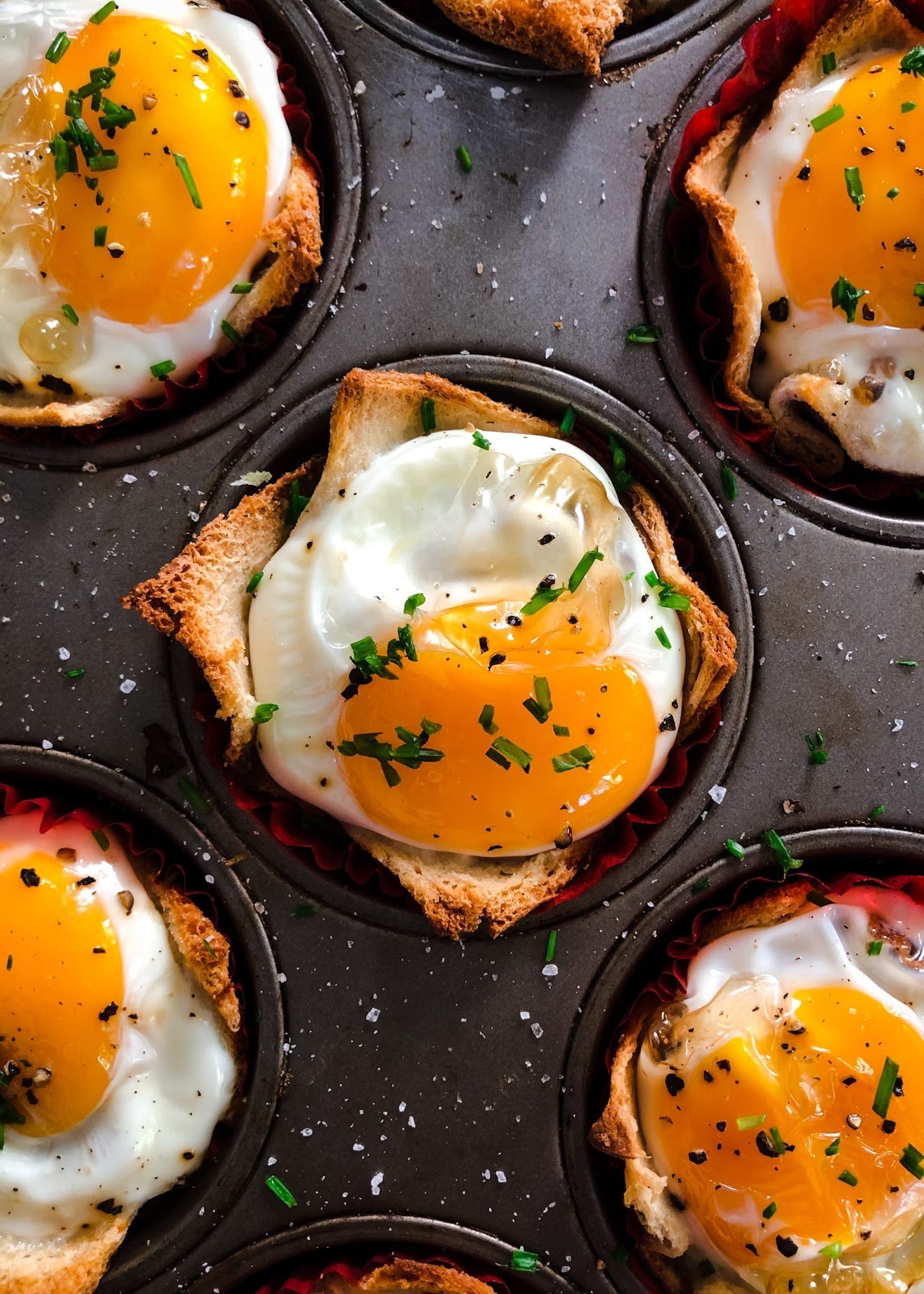 Savory Egg Bites in Wonton Cups
